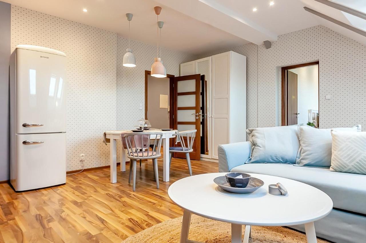 Attic Apartment On Waterfront / View / Netflix Prag Exterior foto