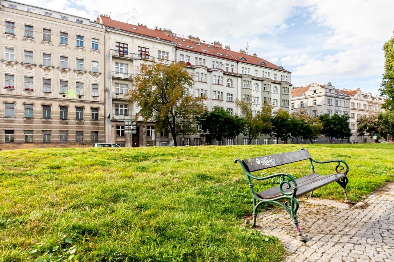 Attic Apartment On Waterfront / View / Netflix Prag Exterior foto