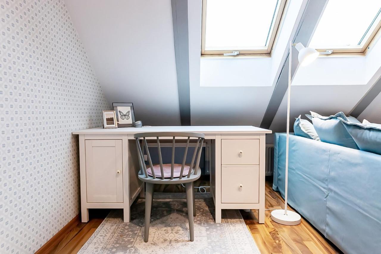 Attic Apartment On Waterfront / View / Netflix Prag Exterior foto